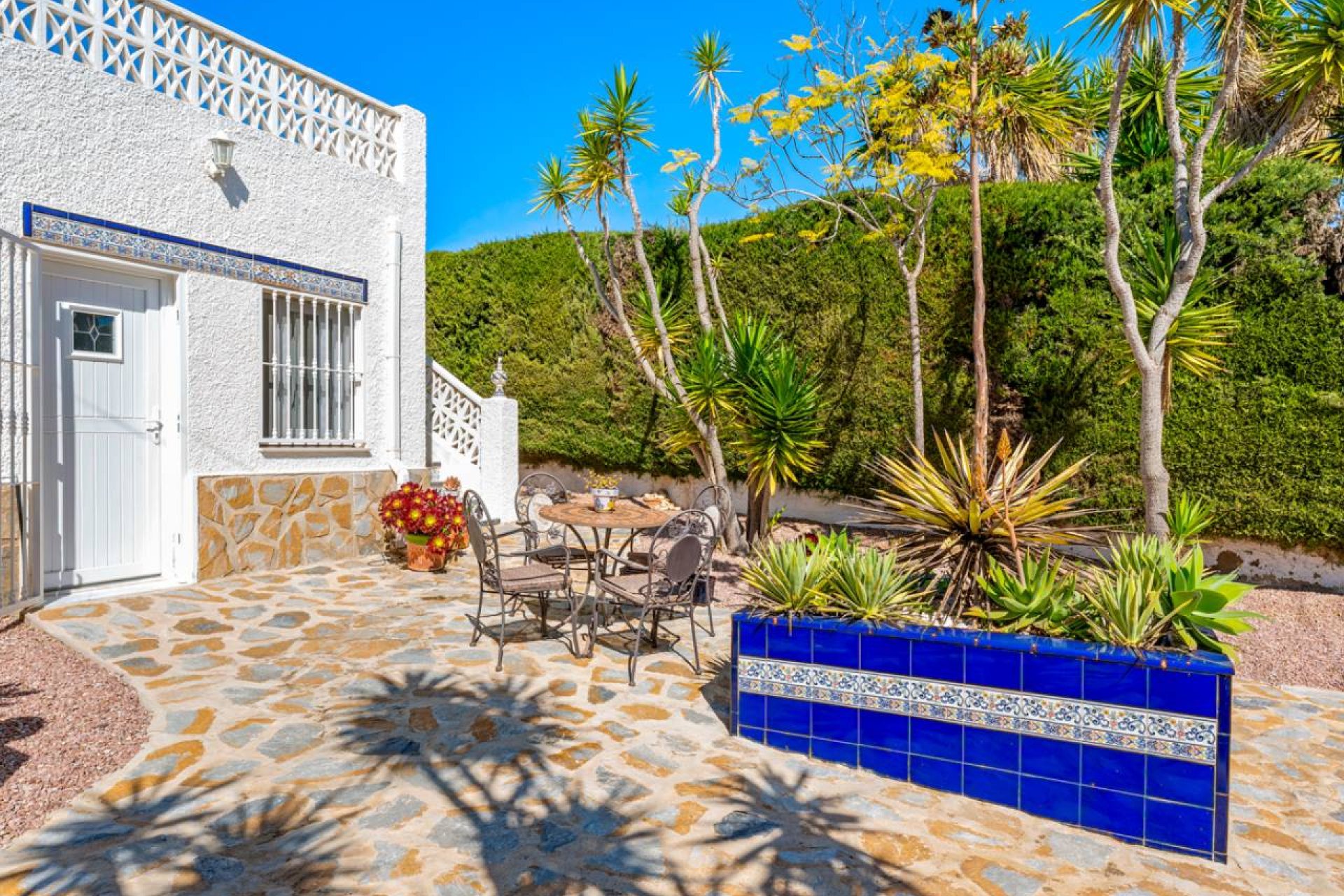 Spacious villa with private pool and guesthouse in Ciudad Quesada, Costa Blanca