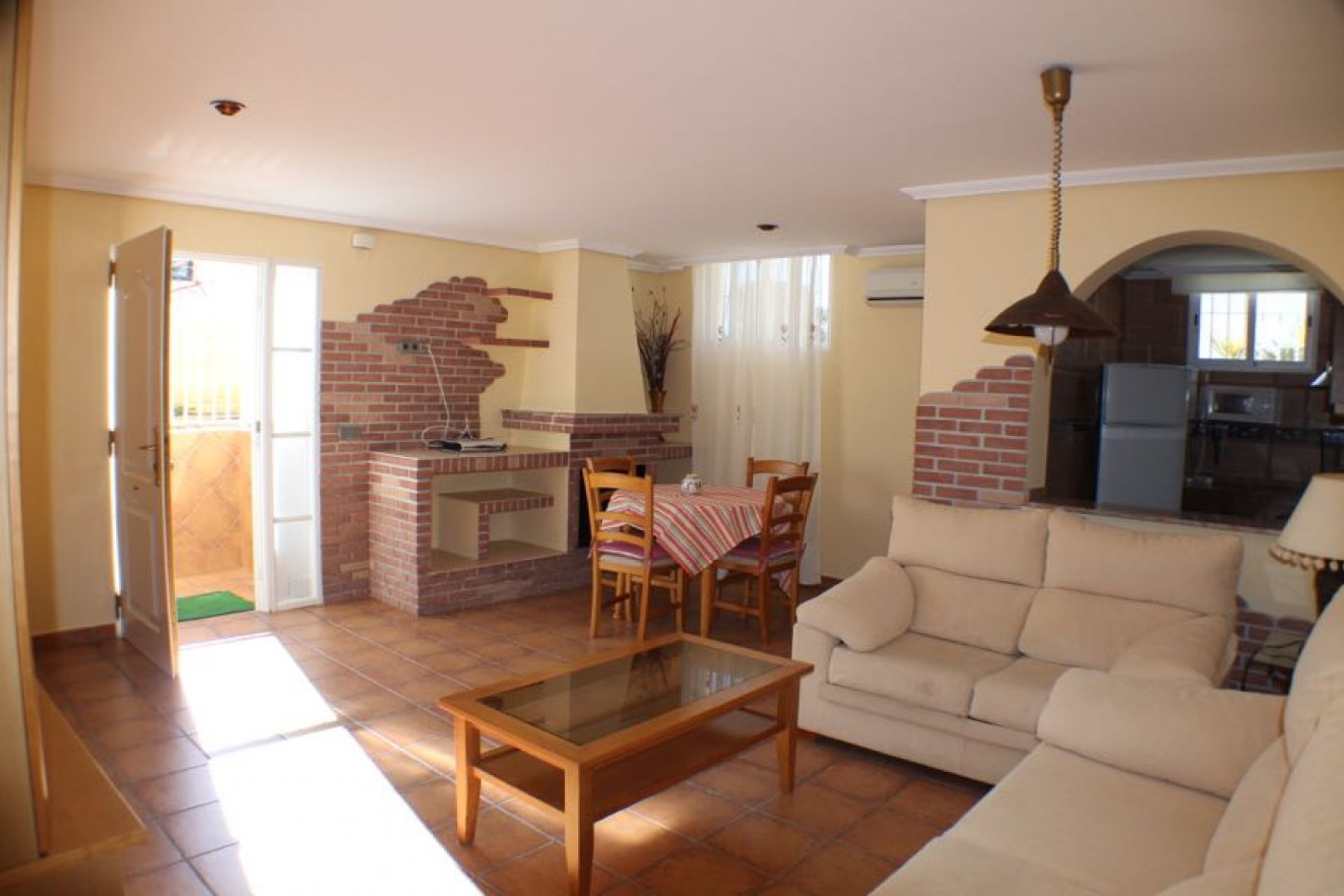 Spectacular villa with guest apartments and private pool in Alfaz del Pi