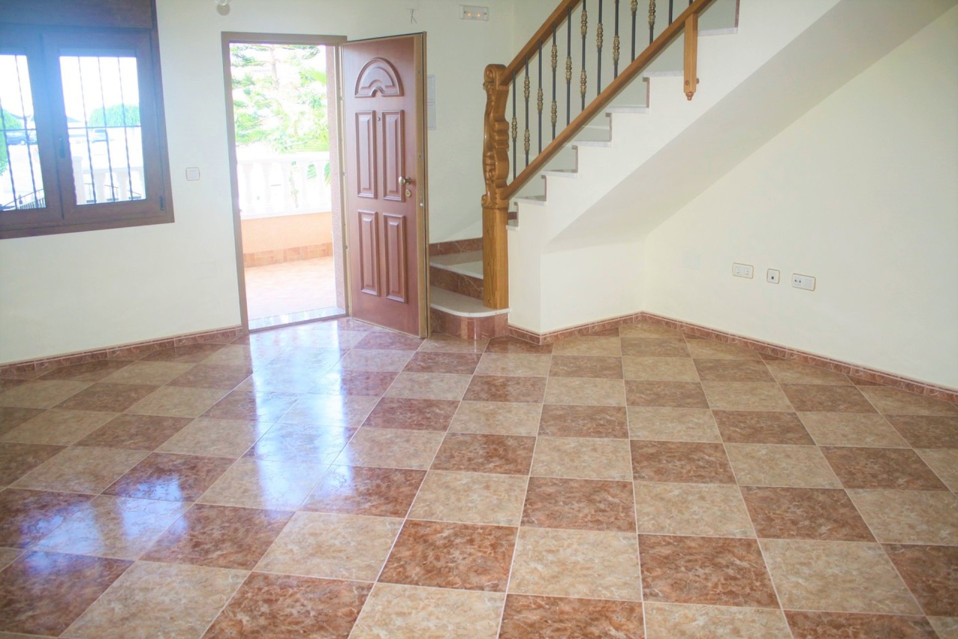 Townhouse in Torrevieja with pool and garage in Los Altos