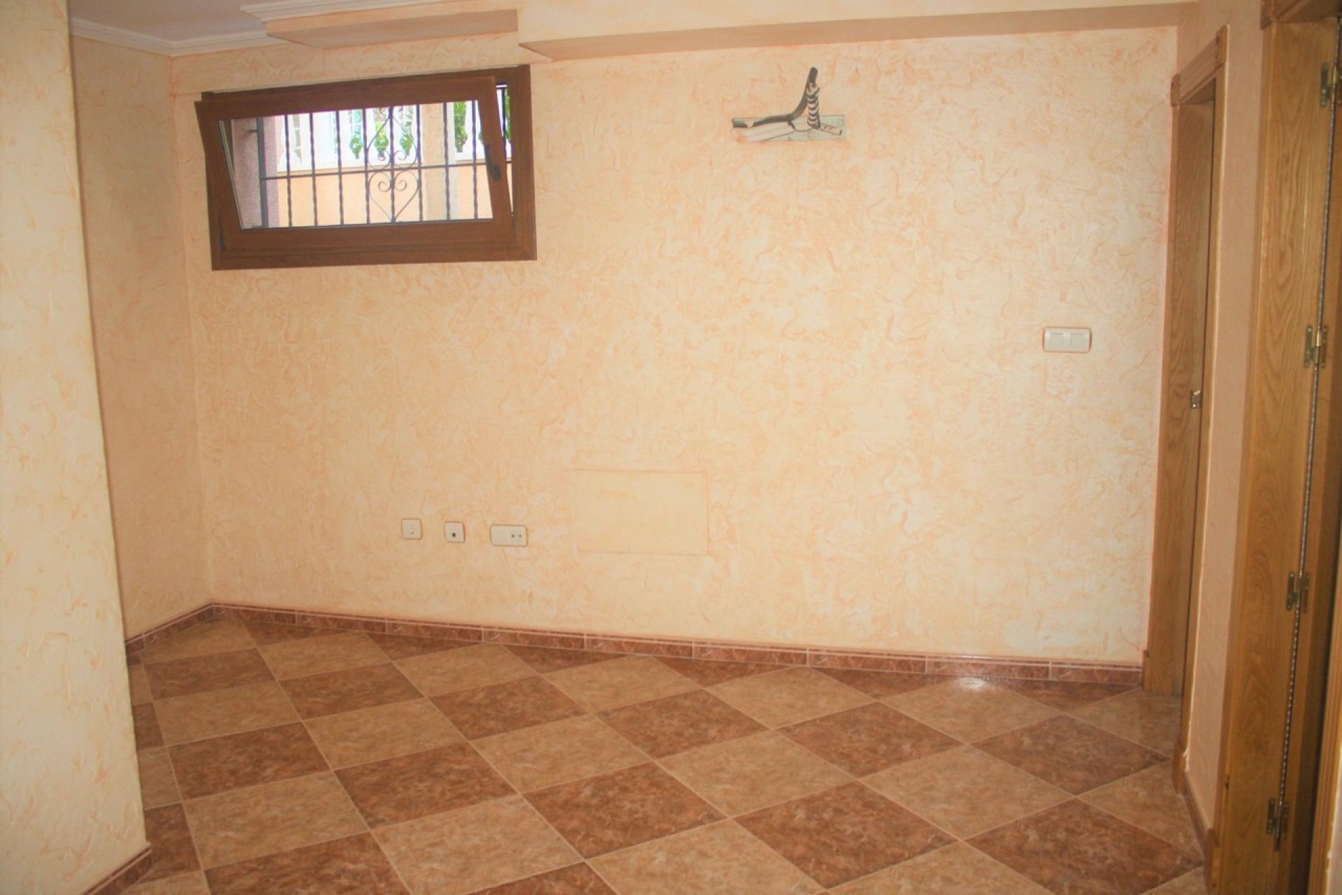 Townhouse in Torrevieja with pool and garage in Los Altos