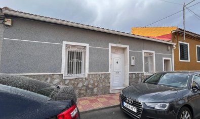 Townhouse - Resale - Jacarilla -
                Jacarilla