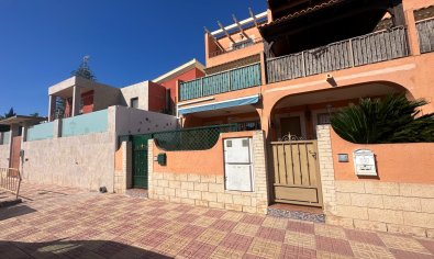 Townhouse - Resale - Jacarilla -
                Jacarilla