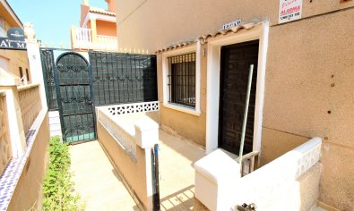 Townhouse - Resale - Torrevieja -
                Pueblo/ PLAYA