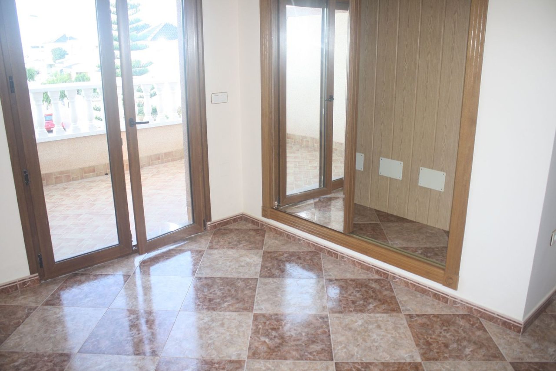 Townhouse Torrevieja met zwembad en garage Los Altos