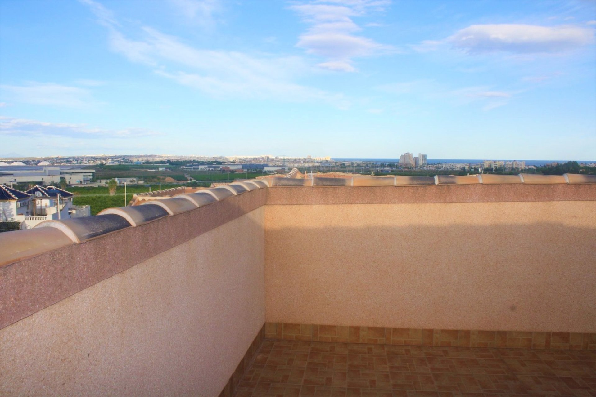 Townhouse Torrevieja met zwembad en garage Los Altos