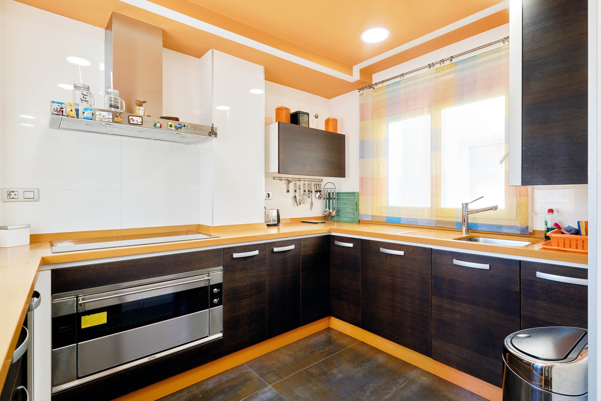 Uniek 4-slaapkamer appartement met zeezicht, dakterras en lift in Torrevieja