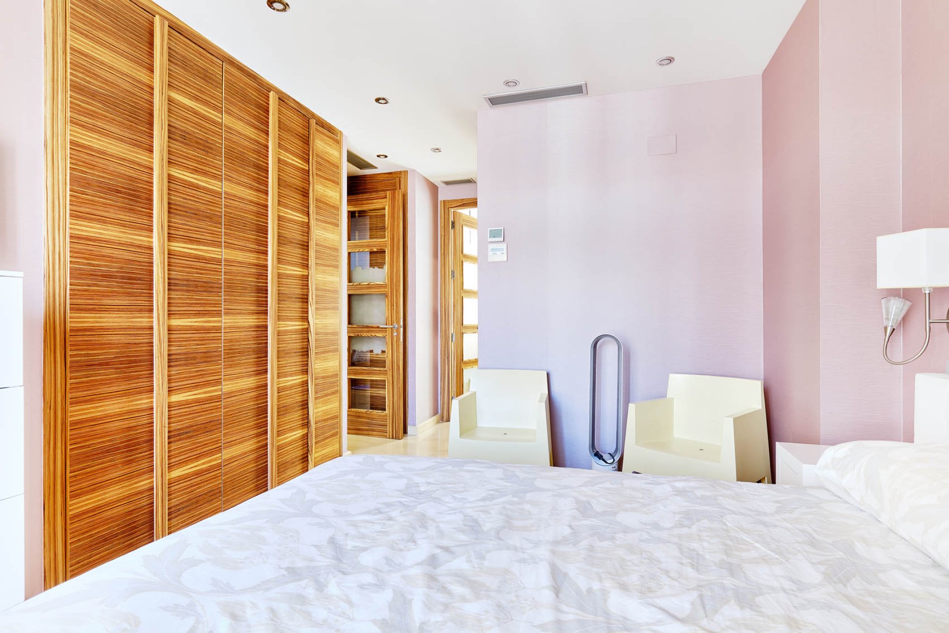 Uniek 4-slaapkamer appartement met zeezicht, dakterras en lift in Torrevieja