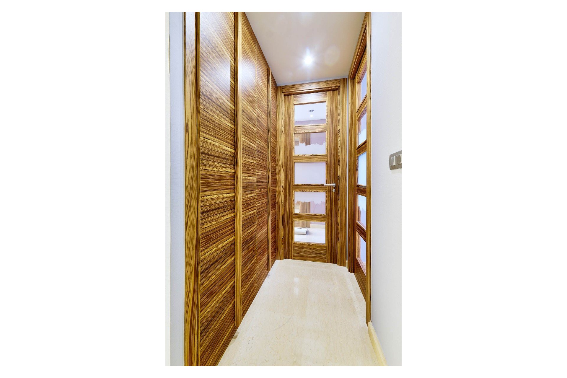 Uniek 4-slaapkamer appartement met zeezicht, dakterras en lift in Torrevieja