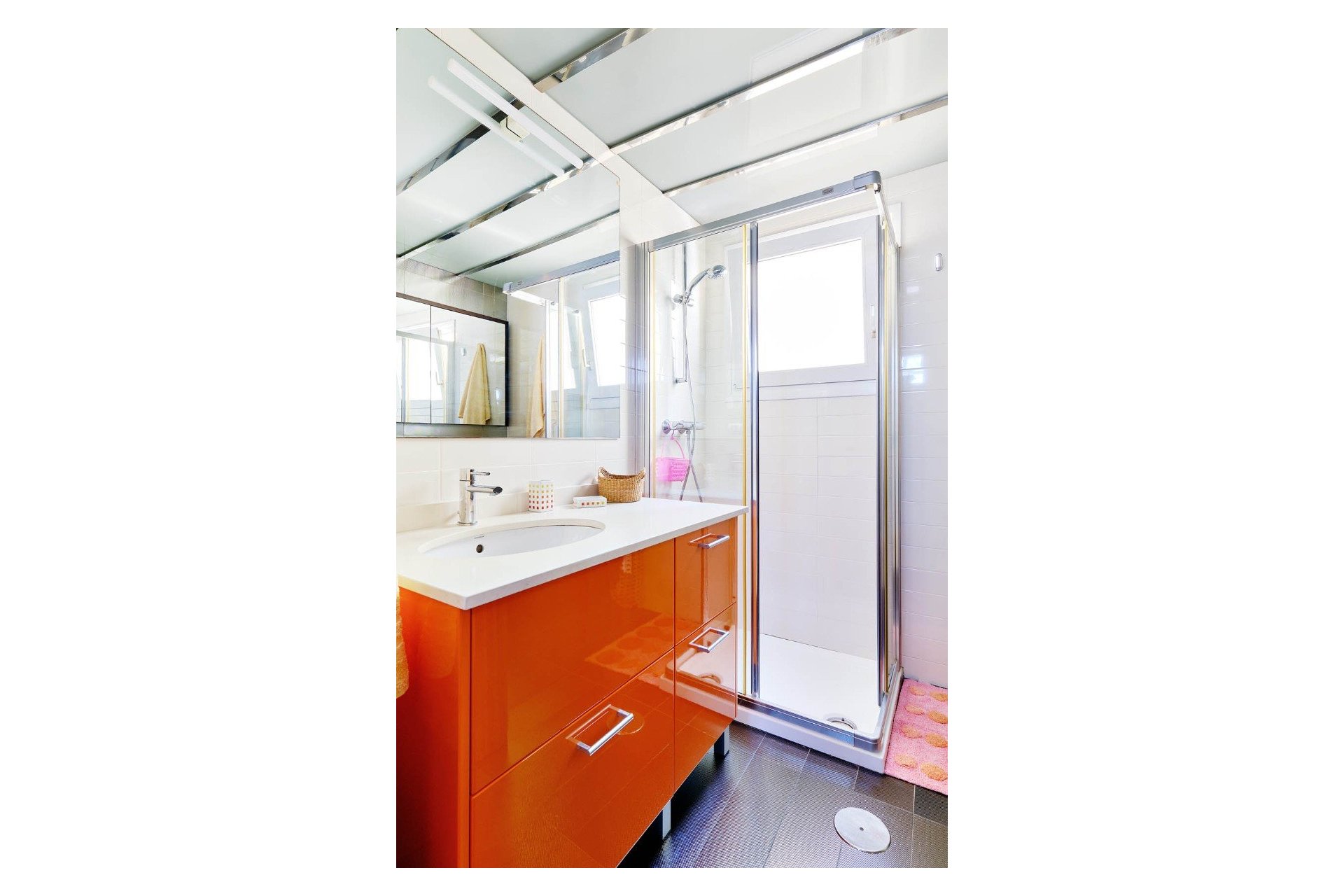 Uniek 4-slaapkamer appartement met zeezicht, dakterras en lift in Torrevieja