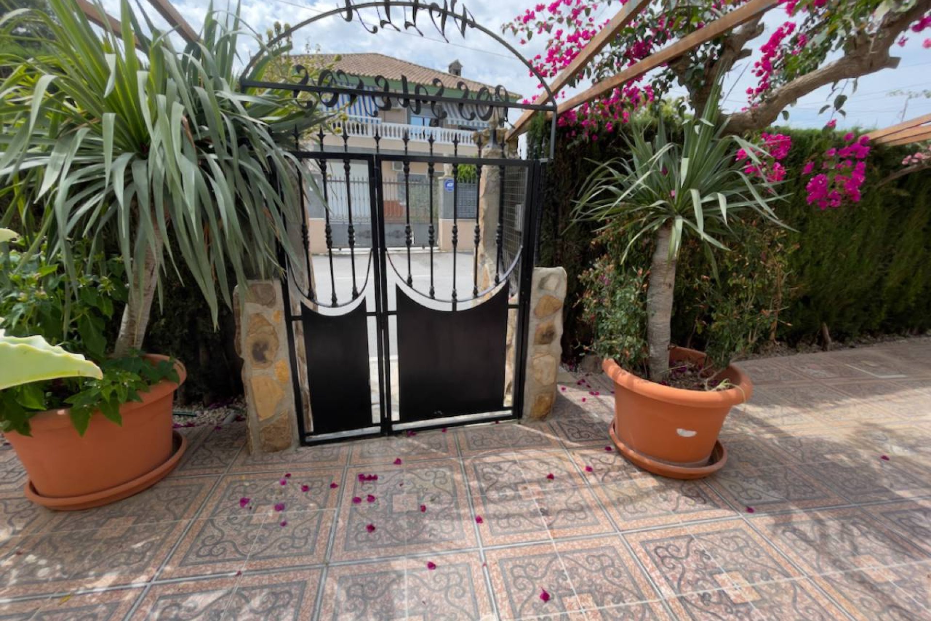 Unieke finca te koop in Orihuela met 8 slaapkamers, privézwembad en groot perceel