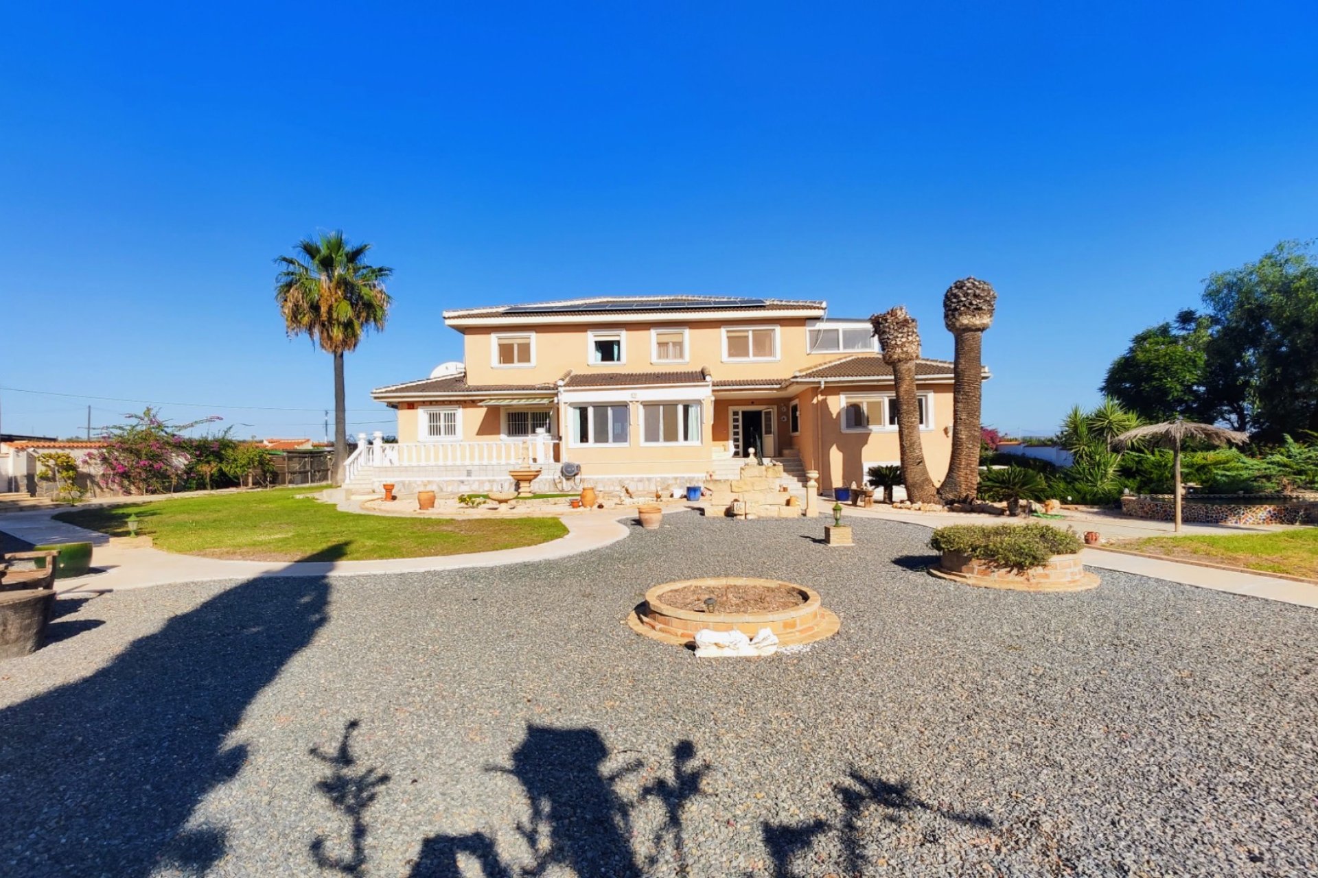 ﻿Unique 5-bedroom finca with a private pool and mountain views in San Miguel de Salinas