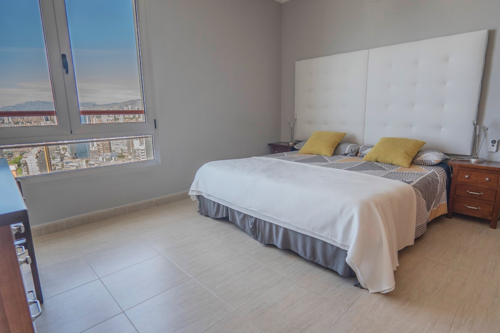 Unique 5-bedroom penthouse in Benidorm with ocean views and luxury finishes