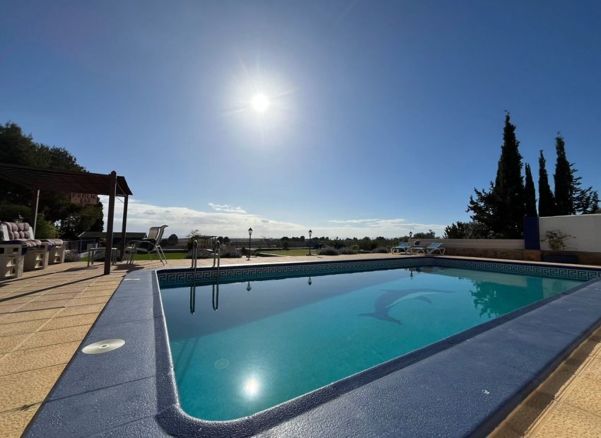 Unique country house in Torre-Pacheco with a pool, 6 bedrooms, and views of the golf course