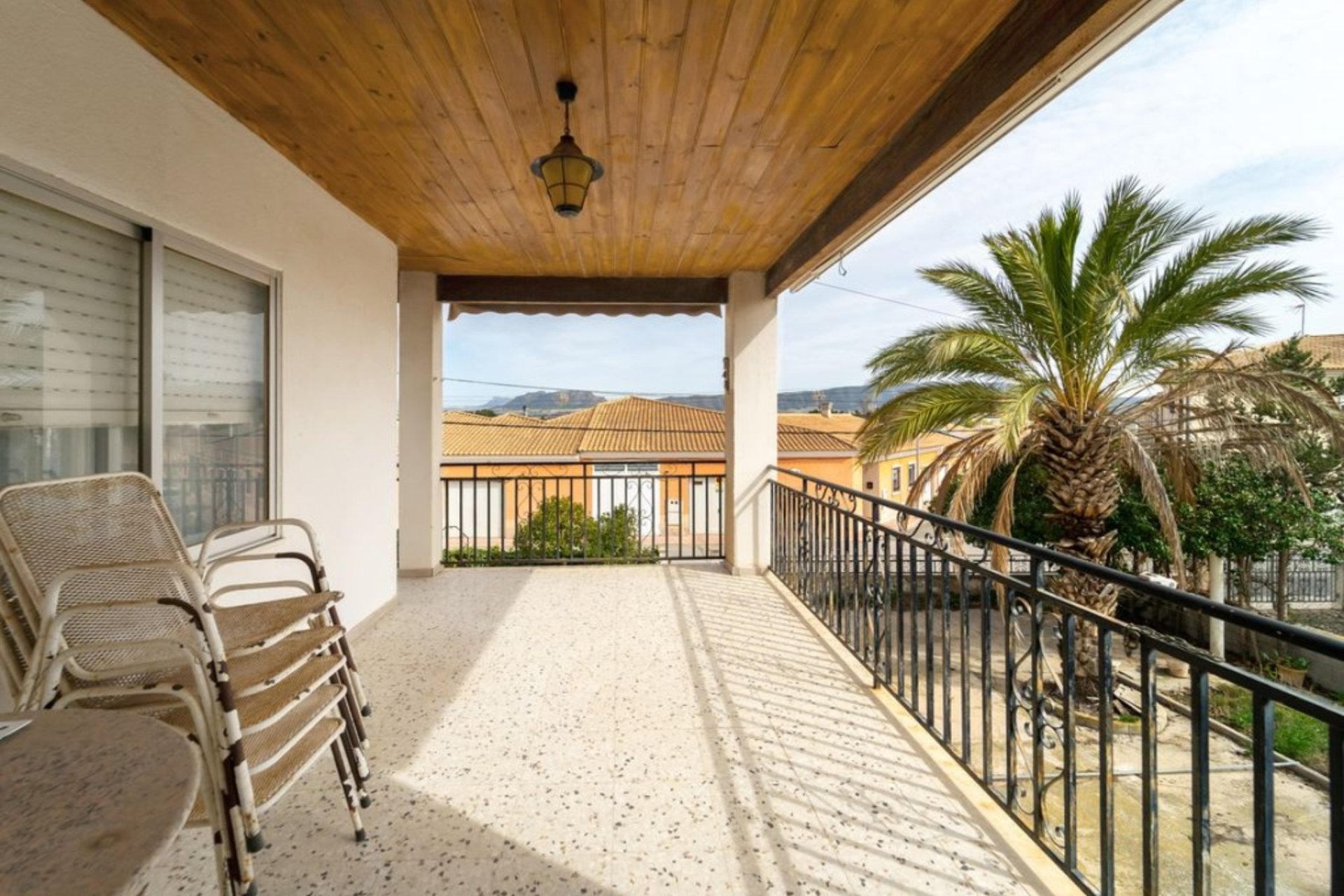 Villa adosada con 4 dormitorios, garaje privado y jardín en Salinas, Costa Blanca