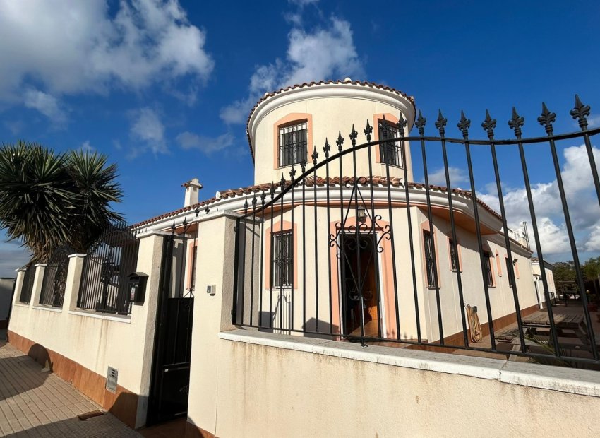 Villa - Bestaande bouw -
            Los Alcazares - MM-58145
