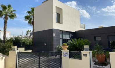 Villa - Bestaande bouw - Orihuela Costa - Villamartín