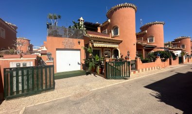 Villa - Bestaande bouw - Orihuela -
                Playa Flamenca