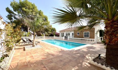 Villa - Bestaande bouw - Torrevieja - Los Balcones