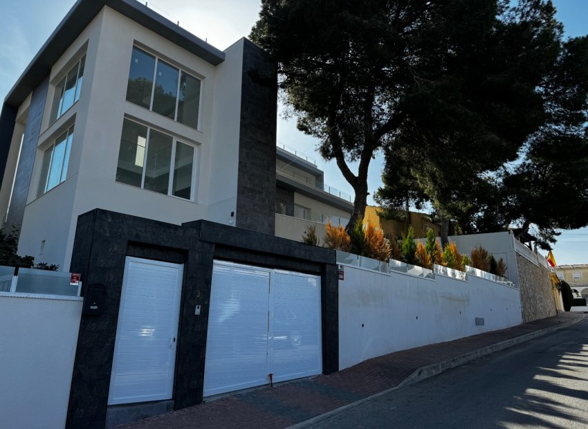 Villa - Bestaande bouw -
            Torrevieja - MM-20500