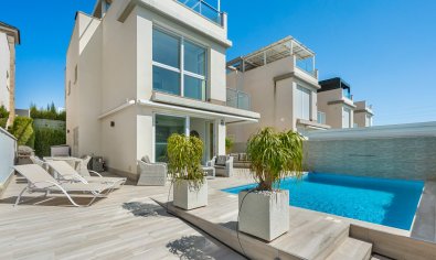 Villa - Bestaande bouw - Torrevieja -
                Torrevieja