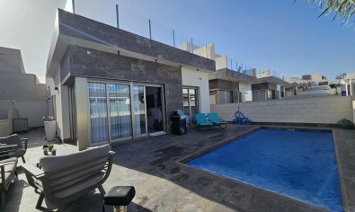 Villa - Bestaande bouw - Villamartin - Villamartin