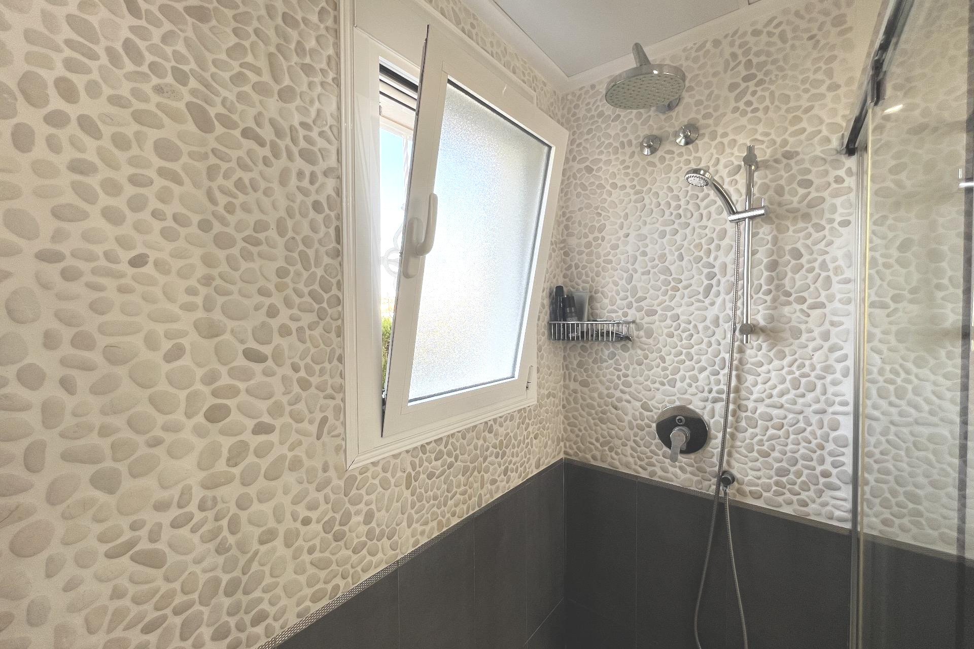 Villa de lujo con piscina privada, sauna y vistas al mar en Ciudad Quesada, cerca del campo de golf