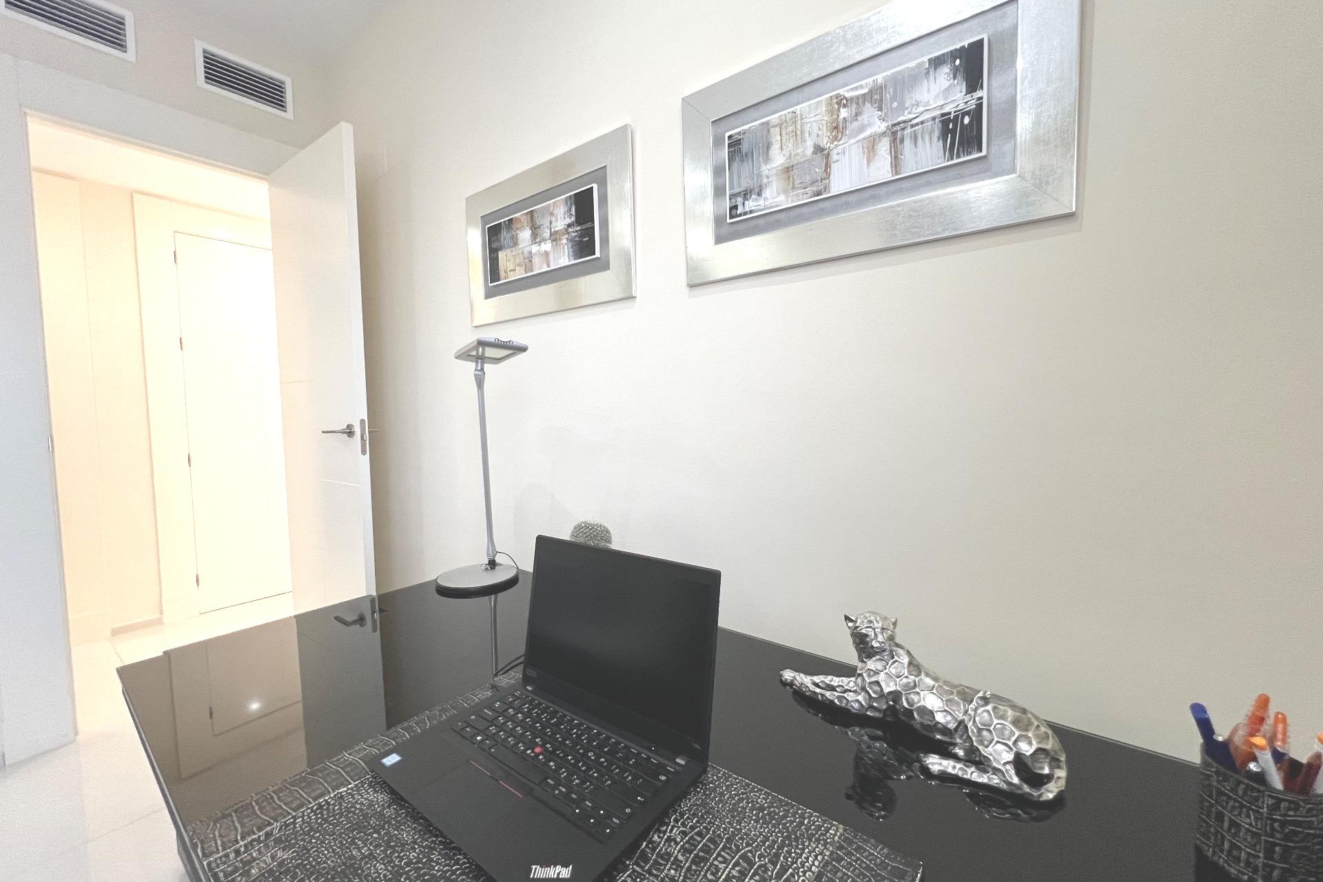 Villa de lujo con piscina privada, sauna y vistas al mar en Ciudad Quesada, cerca del campo de golf