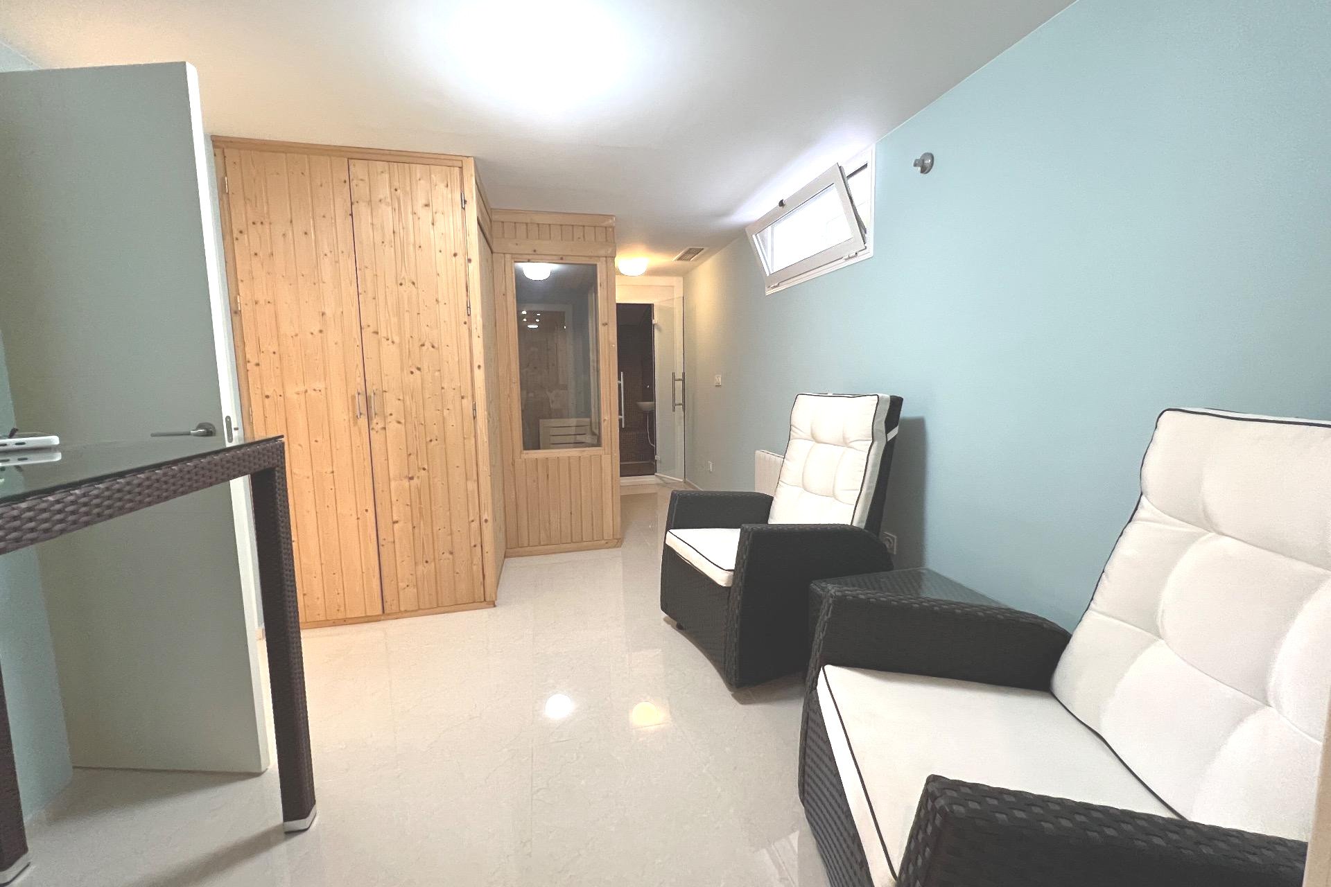 Villa de lujo con piscina privada, sauna y vistas al mar en Ciudad Quesada, cerca del campo de golf