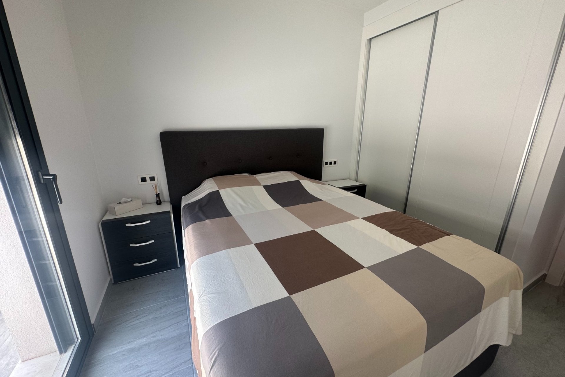 Villa de lujo con piscina privada y 5 dormitorios en San Miguel de Salinas