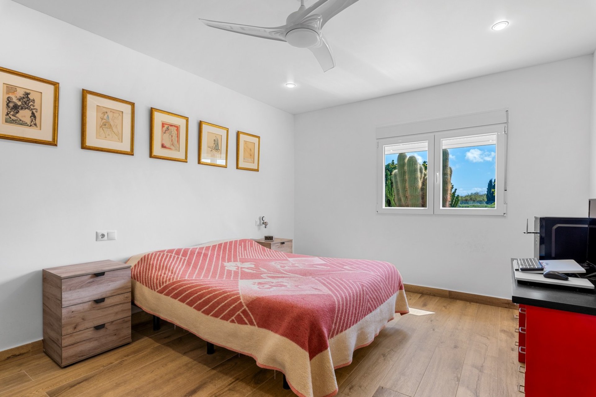 Villa de lujo con piscina privada y amplio jardín en Los Montesinos, Costa Blanca