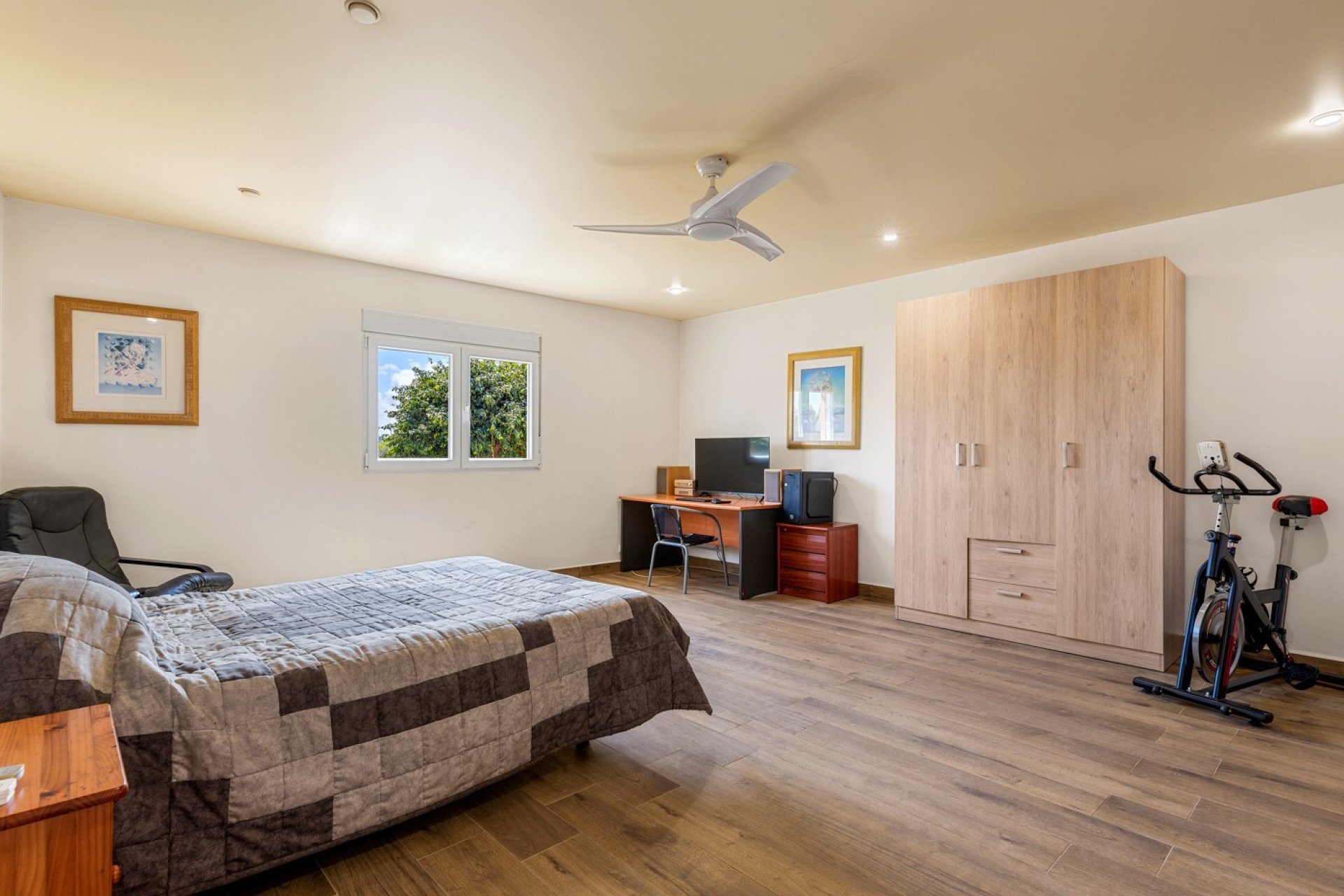 Villa de lujo con piscina privada y amplio jardín en Los Montesinos, Costa Blanca