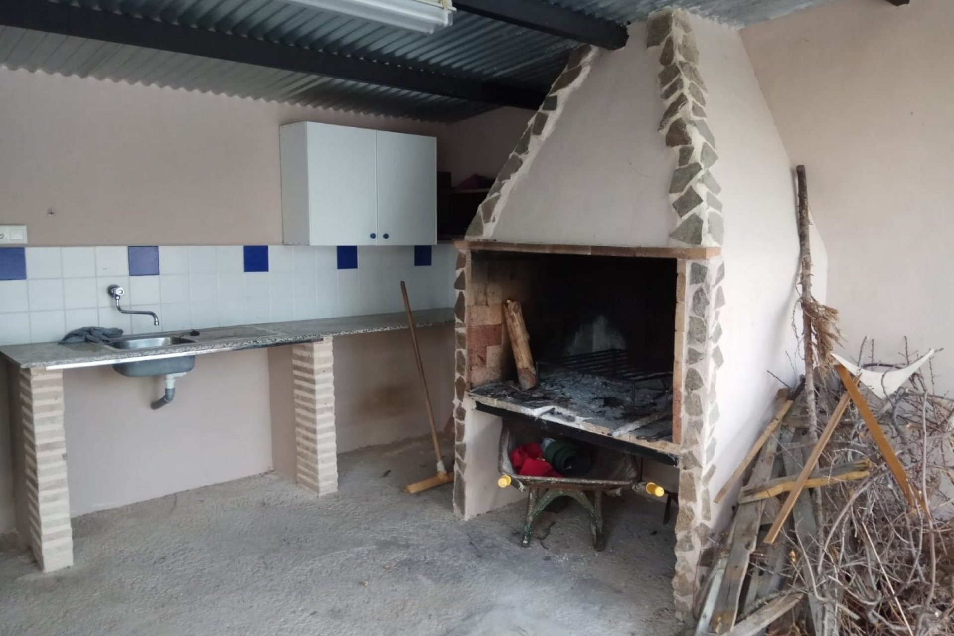 Villa de lujo con piscina privada y amplio jardín en Yecla, cerca del centro de la ciudad