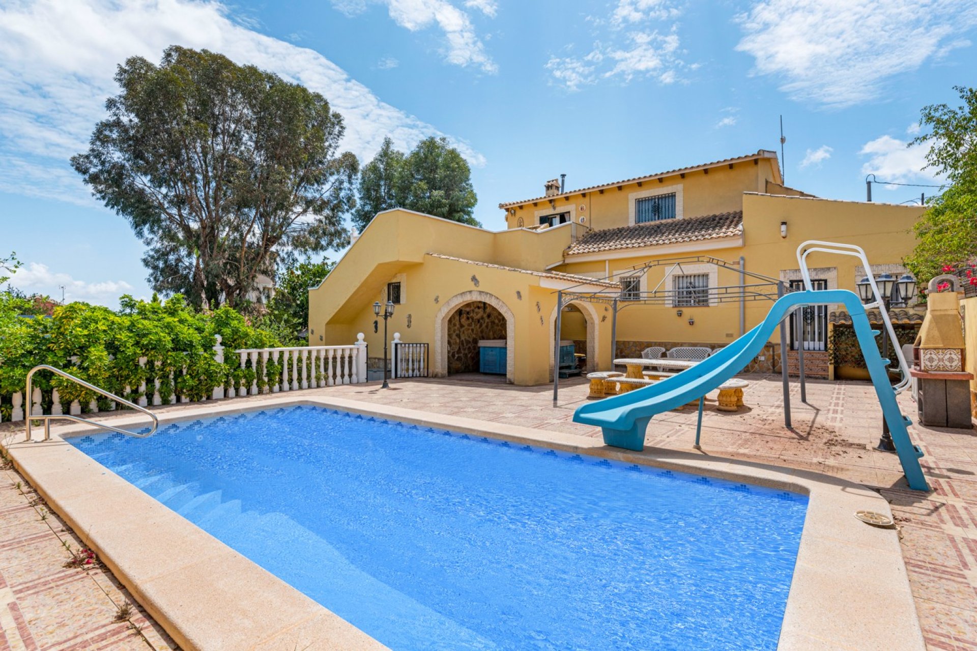 Villa de lujo con piscina privada y jardín en Vistabella, cerca de Jacarilla, Costa Blanca