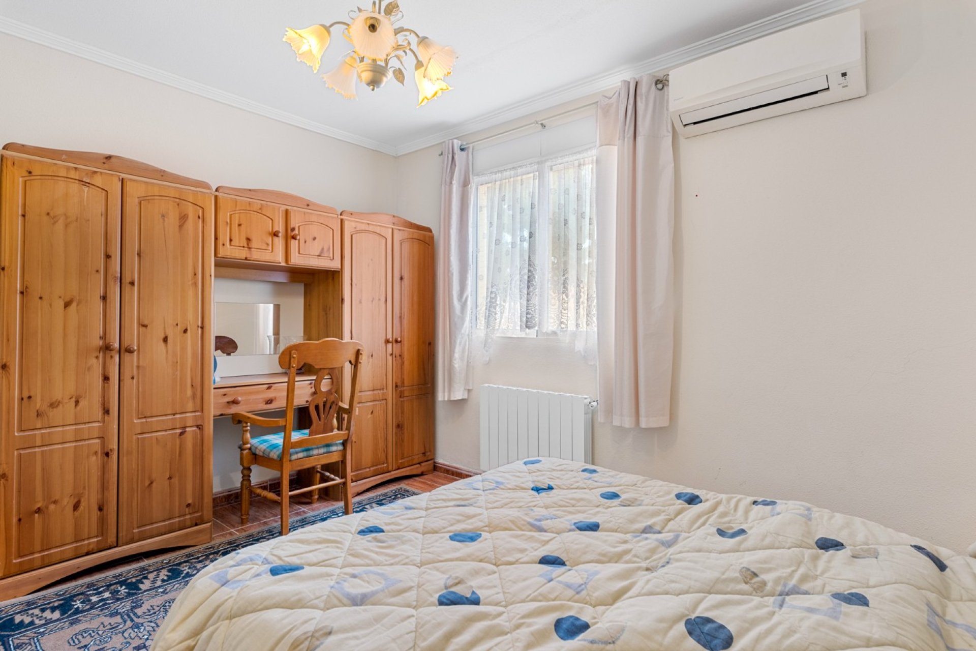 Villa de lujo con piscina privada y jardín en Vistabella, cerca de Jacarilla, Costa Blanca