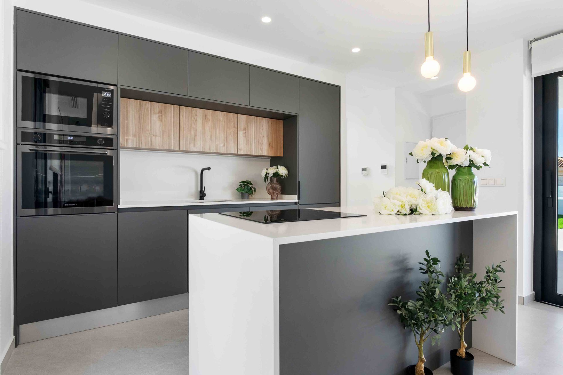 Villa de lujo con piscina privada y solárium en Rojales, cerca del golf y del mar