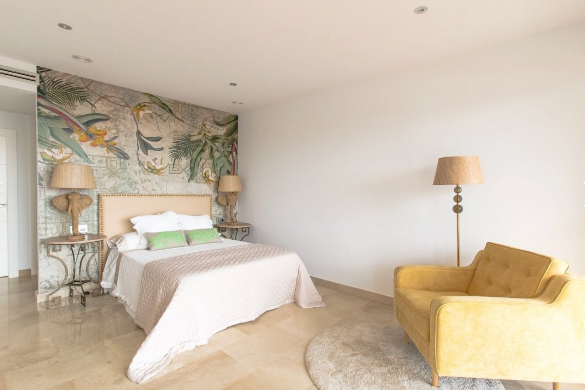 Villa de lujo con piscina privada y vistas en Moraira, 4 dormitorios, 5 baños