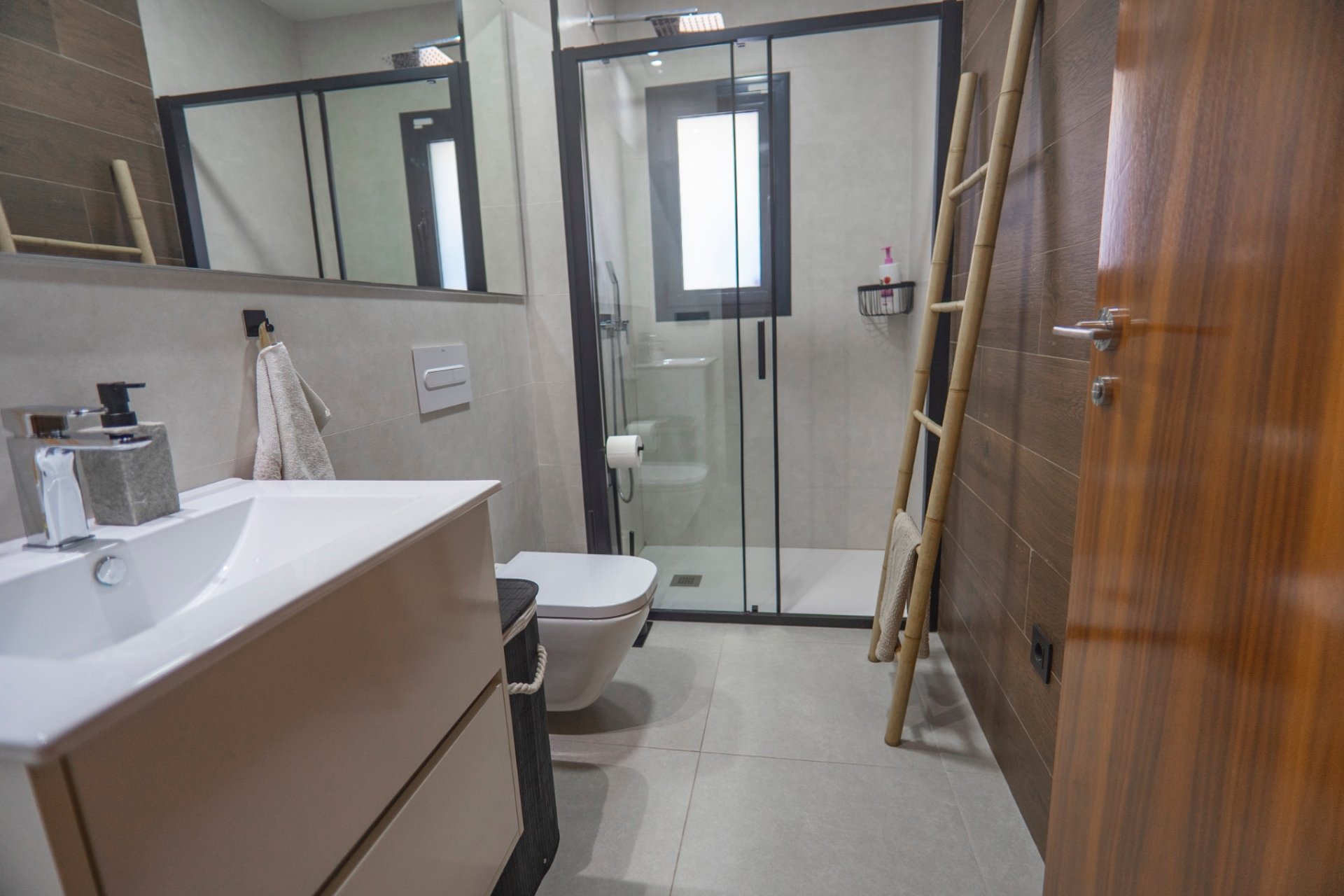 Villa de lujo con piscina privada y vistas panorámicas en Ciudad Quesada