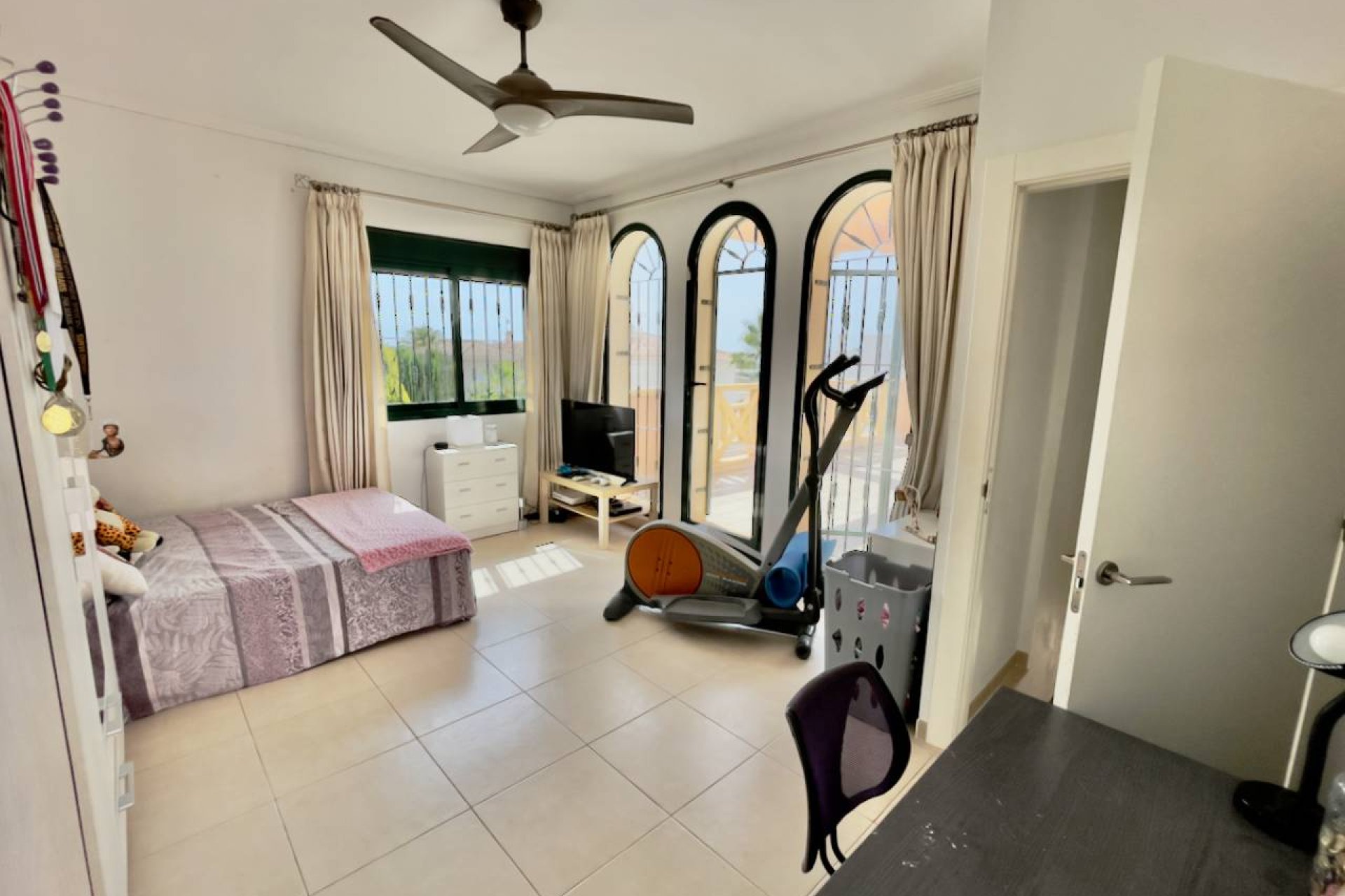 Villa de lujo con piscina privada y vistas panorámicas en Ciudad Quesada