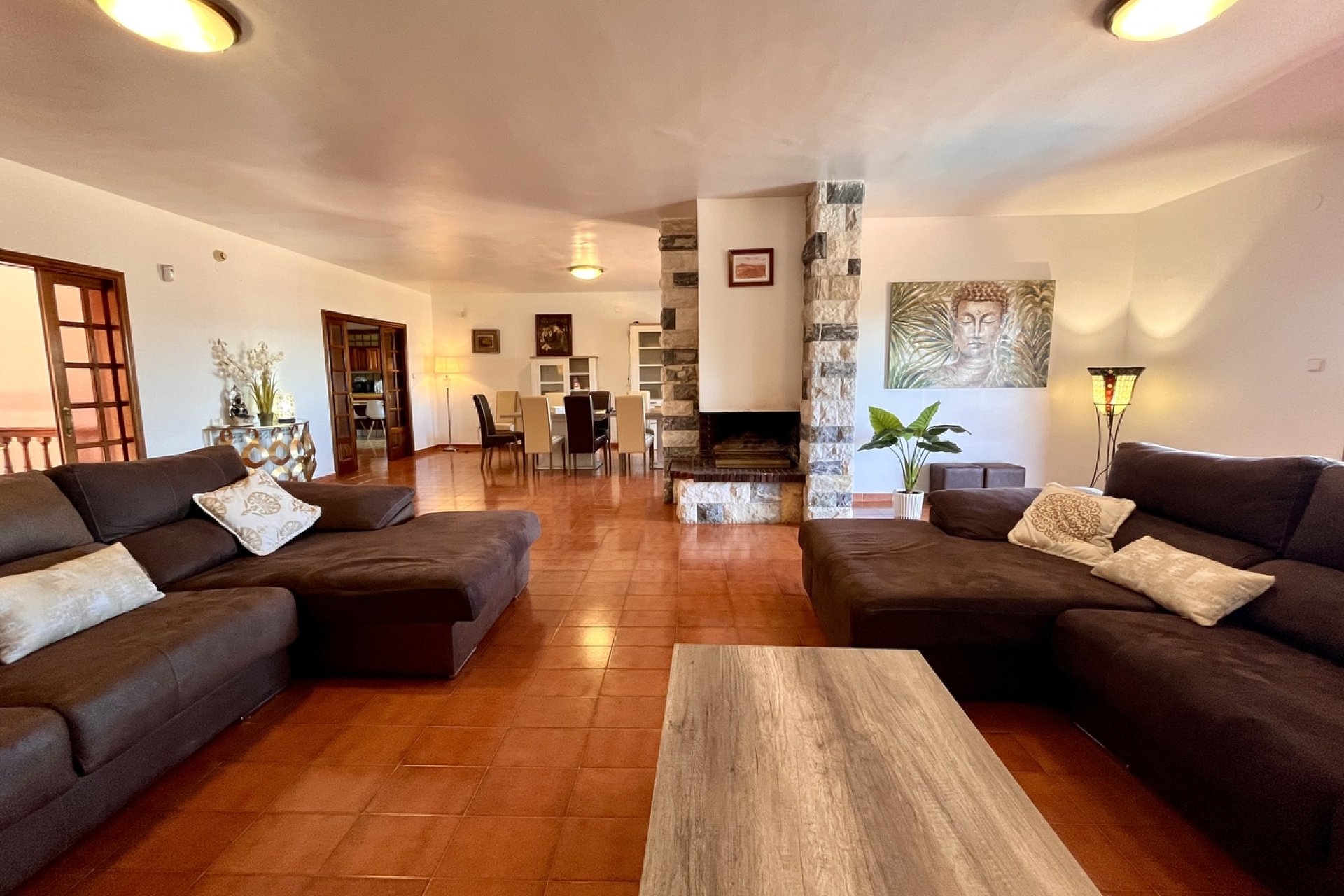 Villa de lujo con vistas al mar, piscina privada y amplio jardín en La Nucía, Costa Blanca