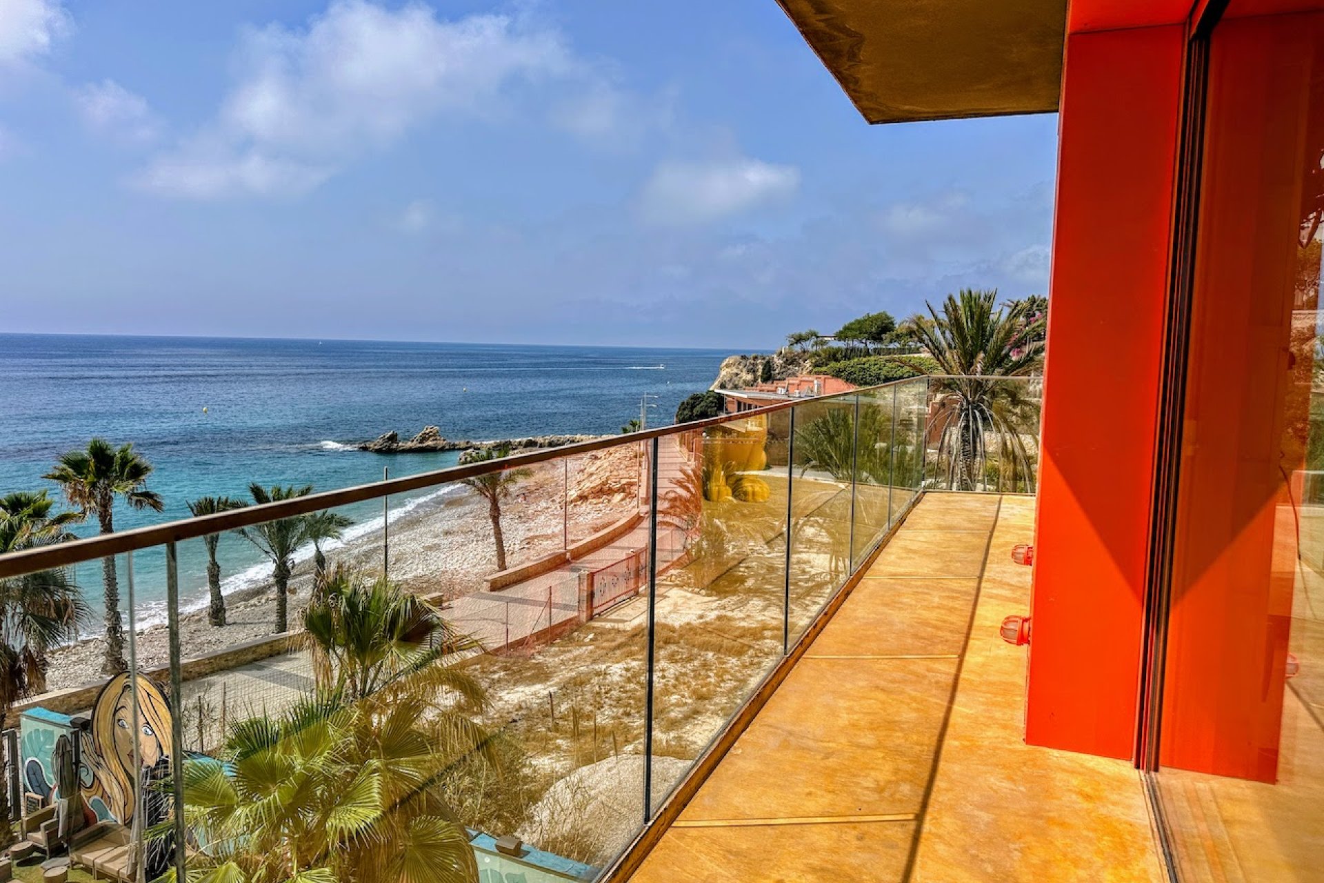 Villa de lujo con vistas al mar, piscina privada y club de playa en Villajoyosa