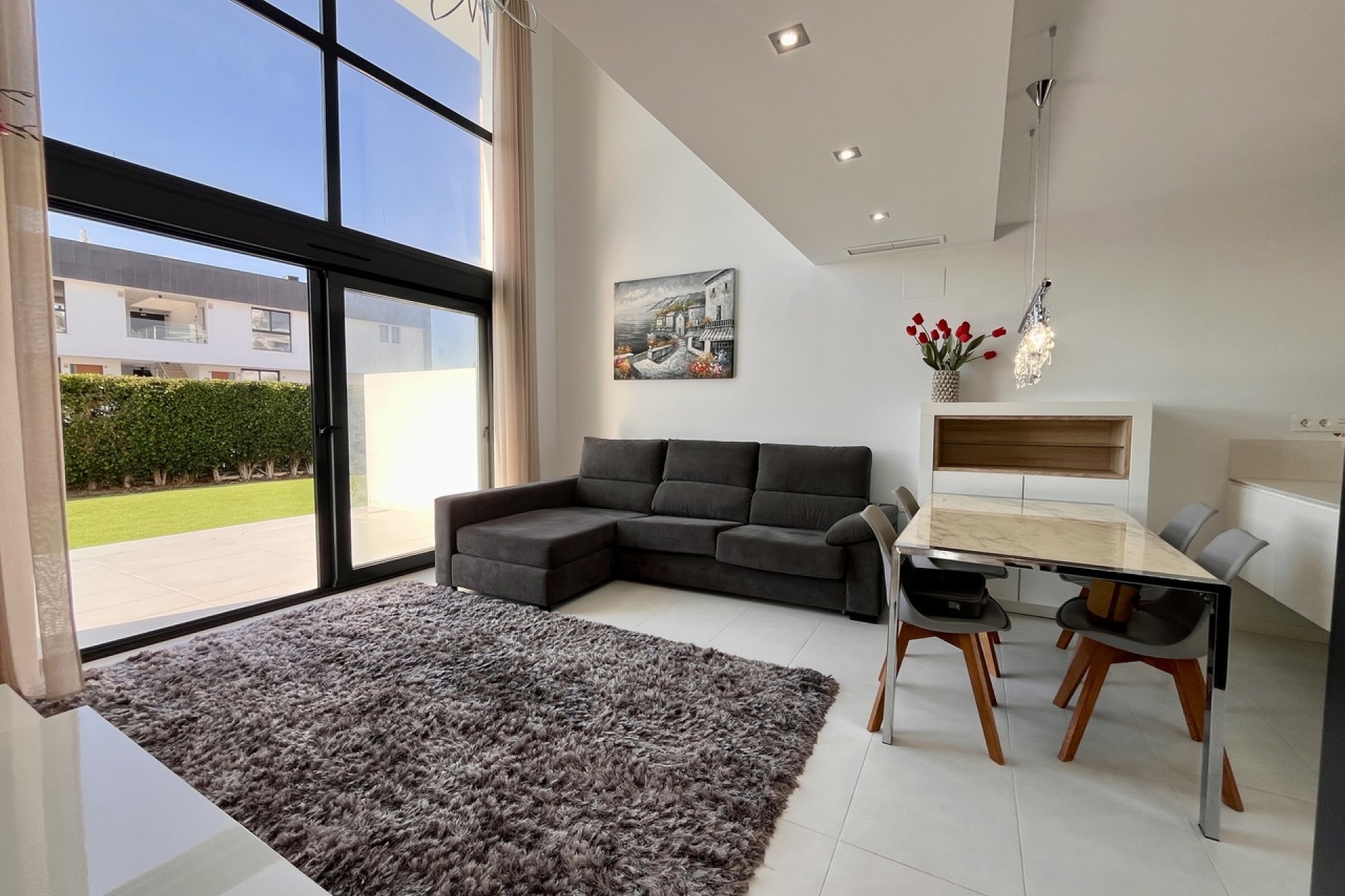 Villa de lujo con vistas al mar y piscina privada en Orihuela Costa