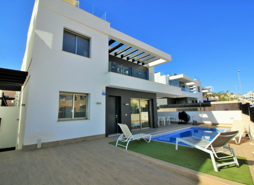 Villa de lujo de 5 dormitorios con piscina privada en Villamartín