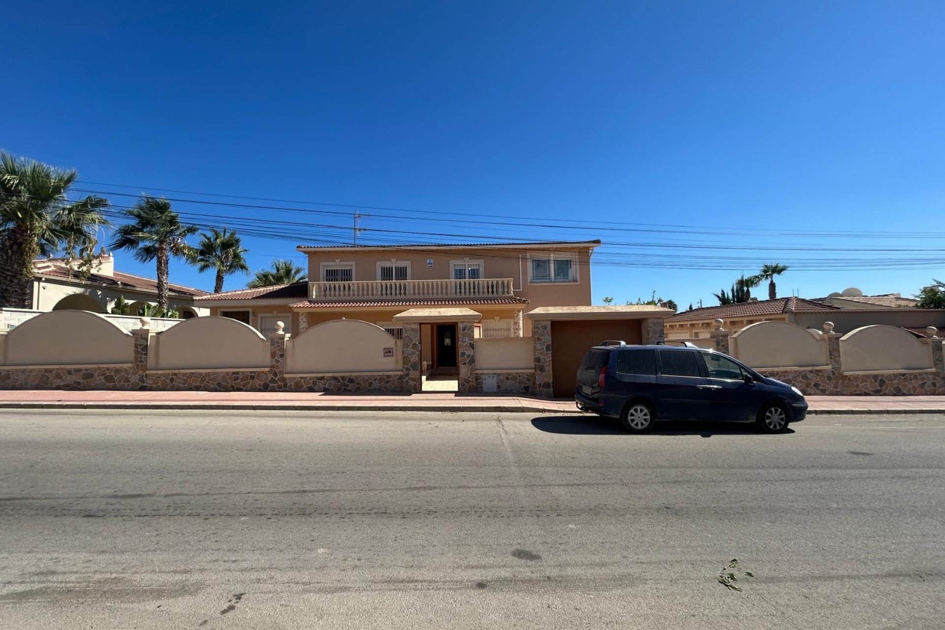 Villa de lujo de 6 dormitorios con casa de invitados y piscina privada en Ciudad Quesada