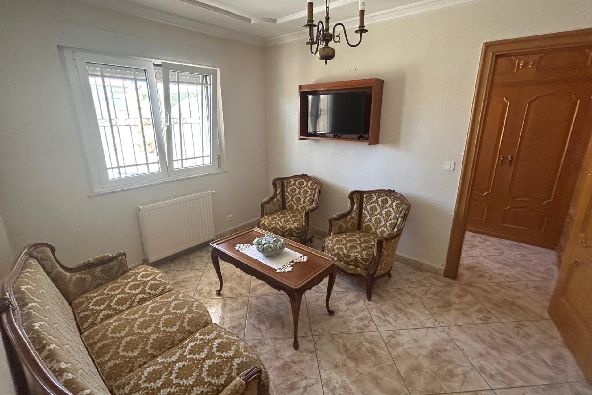 Villa de lujo de 6 dormitorios con casa de invitados y piscina privada en Ciudad Quesada