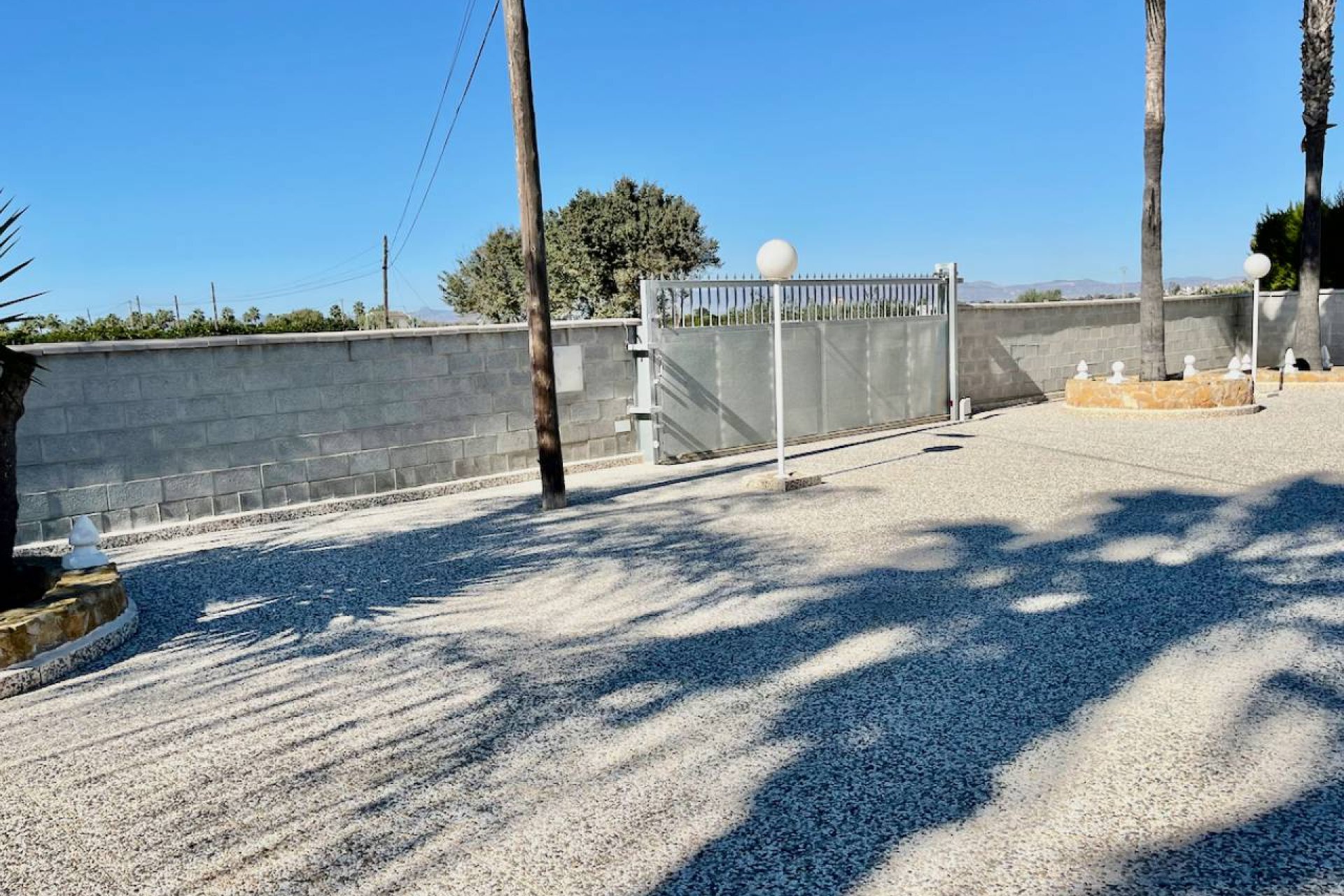 Villa de lujo de 6 dormitorios con piscina privada y vistas panorámicas en Guardamar