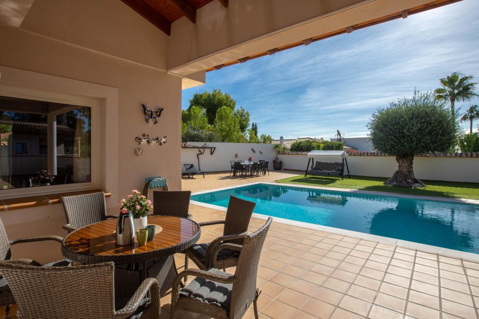 Villa de lujo de 7 dormitorios con piscina privada y vistas al mar en Alfaz del Pi