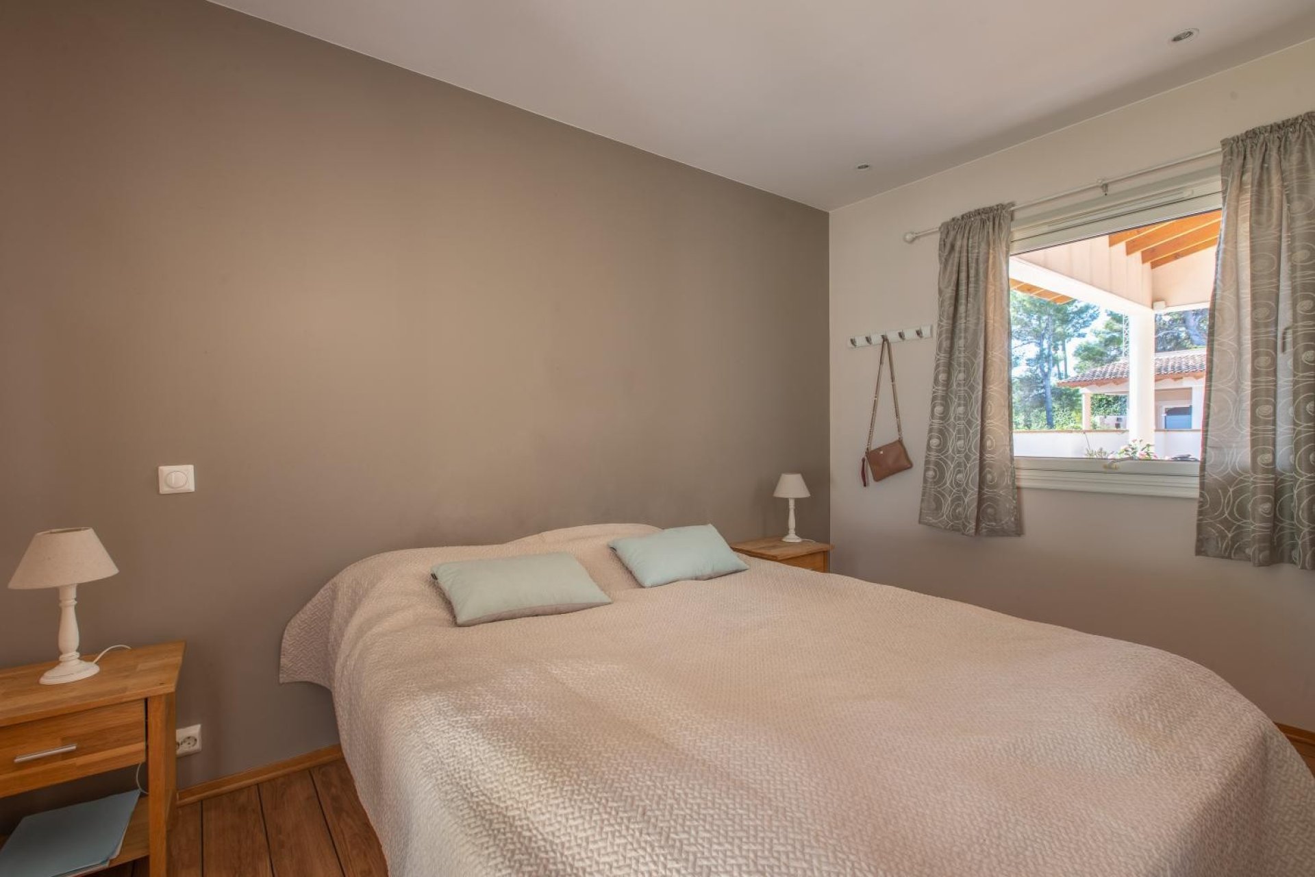 Villa de lujo de 7 dormitorios con piscina privada y vistas al mar en Alfaz del Pi