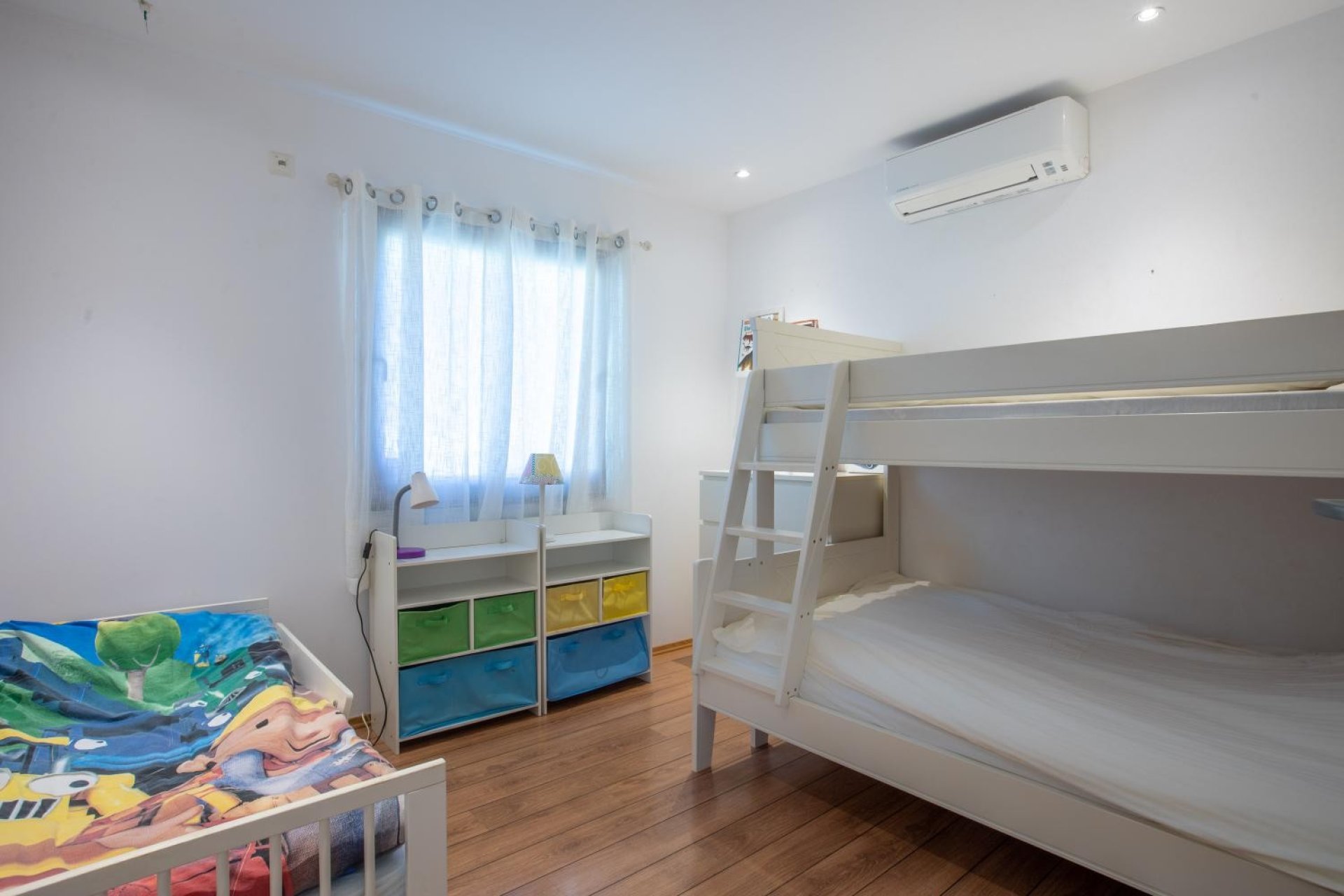 Villa de lujo de 7 dormitorios con piscina privada y vistas al mar en Alfaz del Pi