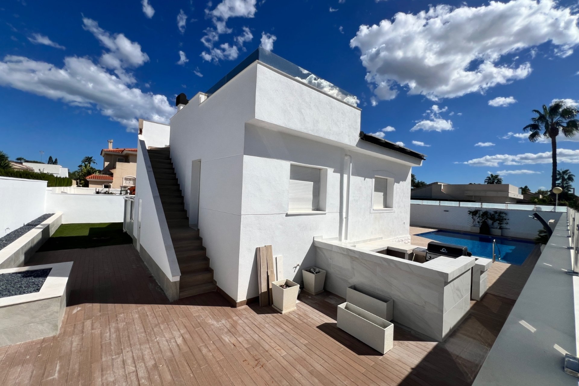 Villa de lujo renovada con piscina y paneles solares en Ciudad Quesada