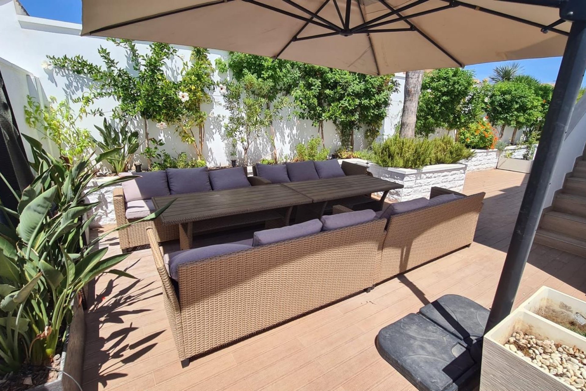 Villa de lujo renovada con piscina y paneles solares en Ciudad Quesada